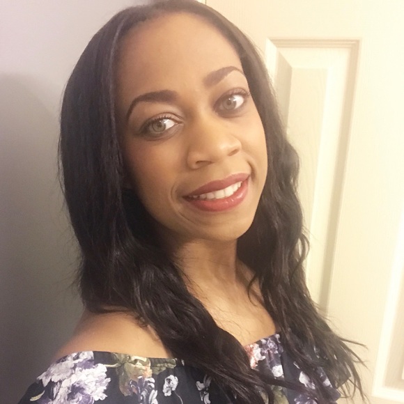 Meet Your Posher, Reeva - Picture 4 of 4